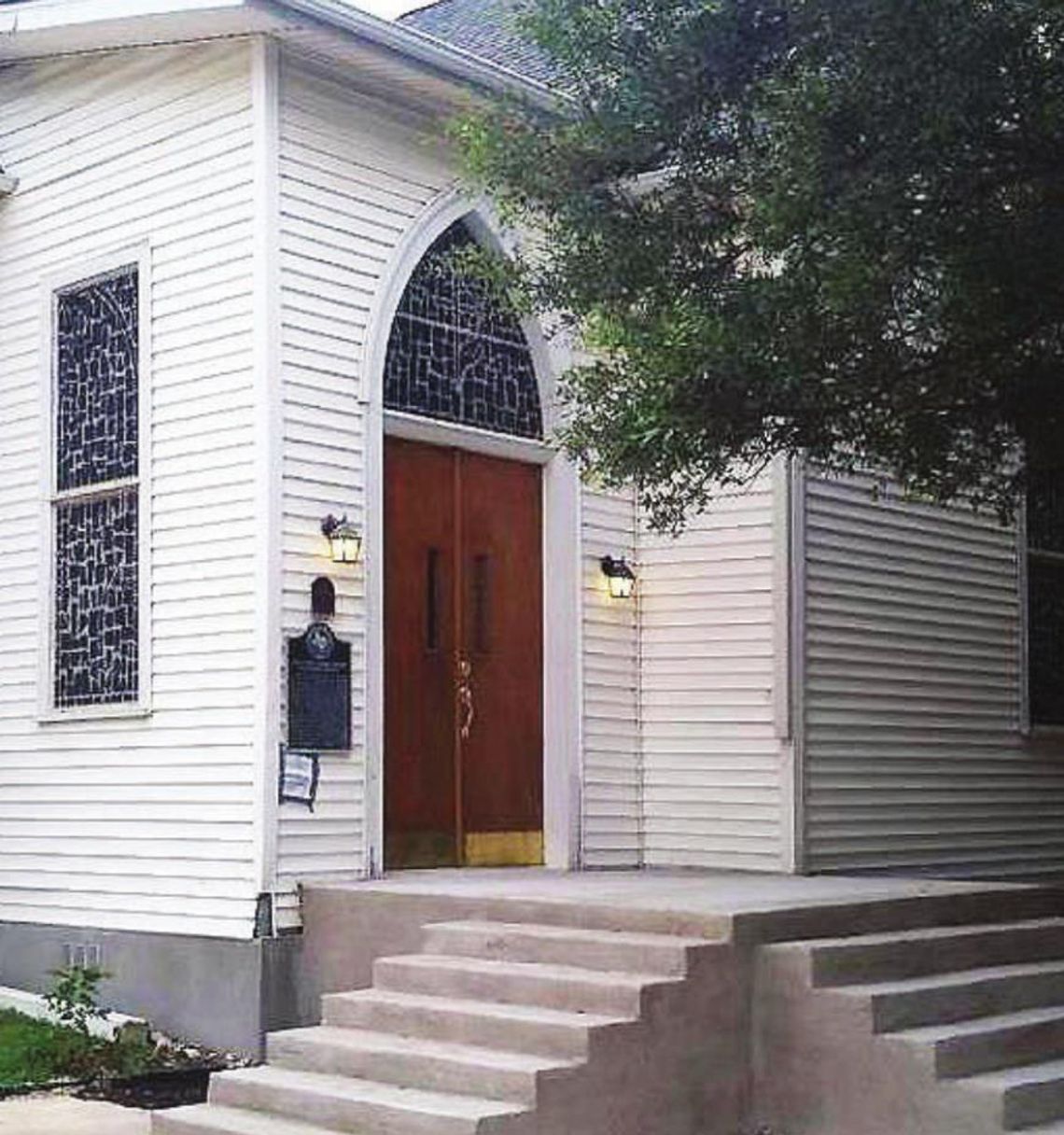 Tenth Street United Methodist Church is at the corner of 10th and Hackberry streets in Taylor. Facebook / Tenth Street United Methodist Church