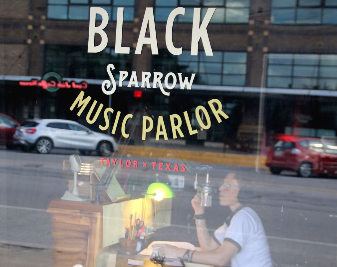 Shannon Bagent at the Black Sparrow Music Parlor.