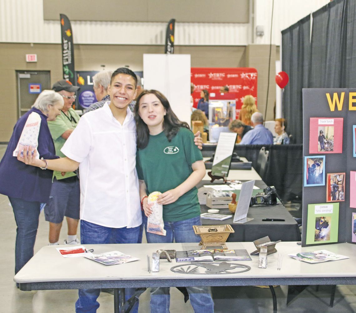 BUSINESS EXPO & JOB FAIR BRINGS COMMUNITY TOGETHER