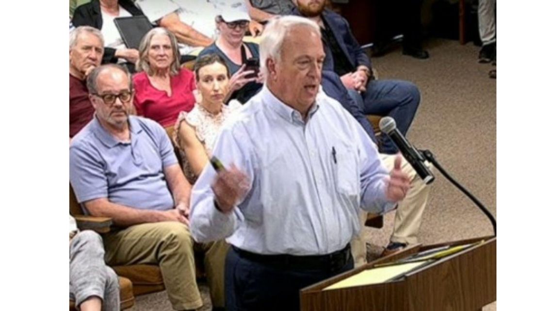 City commission puts a 90-day hold on data center decision City commission puts a 90-day hold on data center decision
