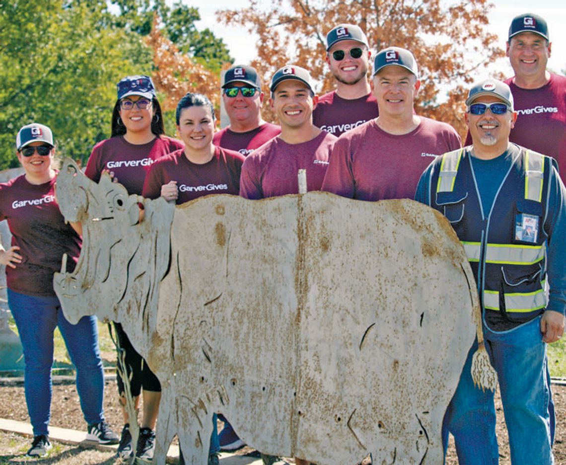 Community members beautify downtown