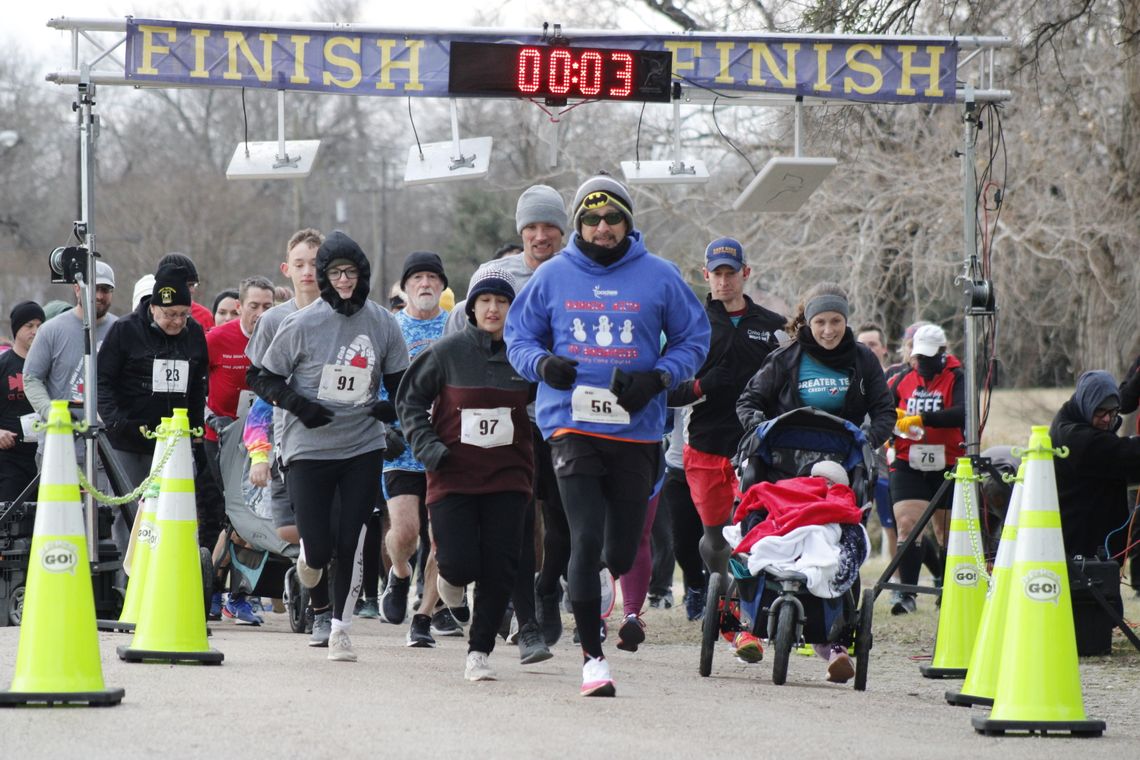 COOL RUNNINGS: LOCAL RUNNERS RUN FOR THE ROSES ON FRIGID WEEKEND