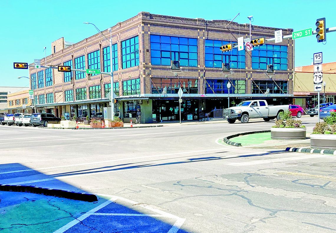 Construction kicked off Monday, Nov. 7 at the corner of Main and Second Streets and in other locations in the city’s downtown. Photo by Nicole Lessin