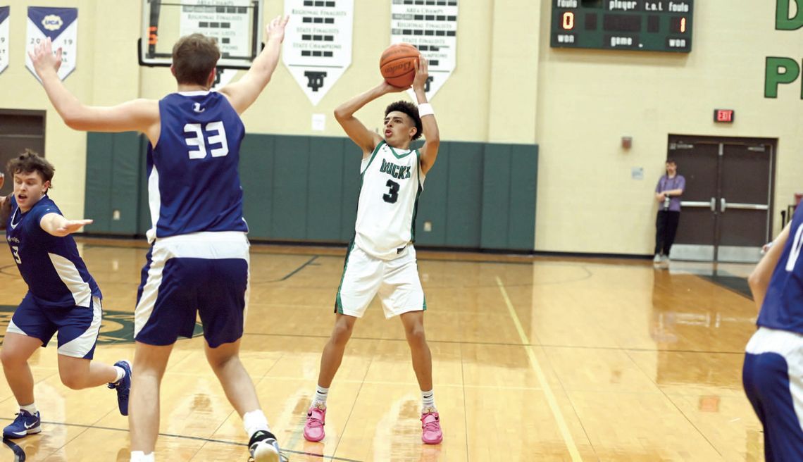 DUCKS FALL TO BURNET 70-47