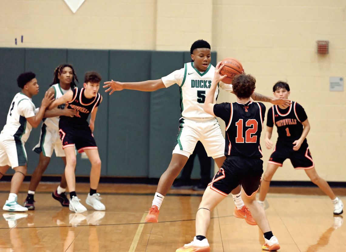 Ducks move to 2-0 versus Hornets Ducks move to 2-0 versus Hornets