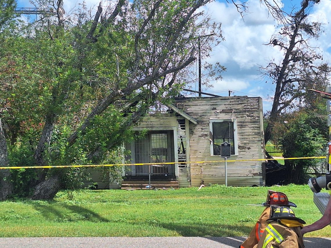 Historical building in south Taylor sustains fire damage