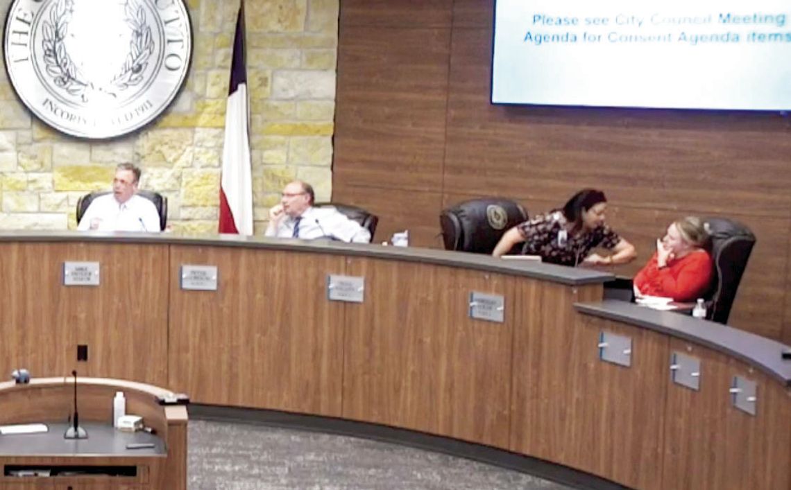 Hutto council addresses crowd outbursts