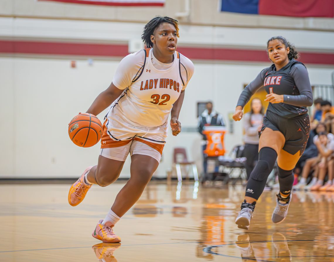 Hutto girls basketball starts 0-2