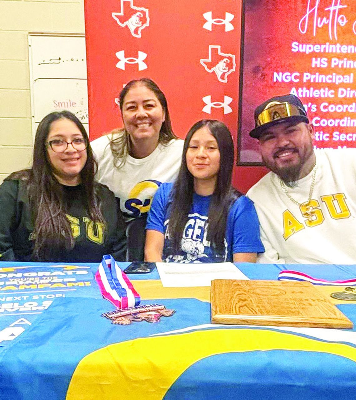 Hutto seniors commit to powerlifting at collegiate level