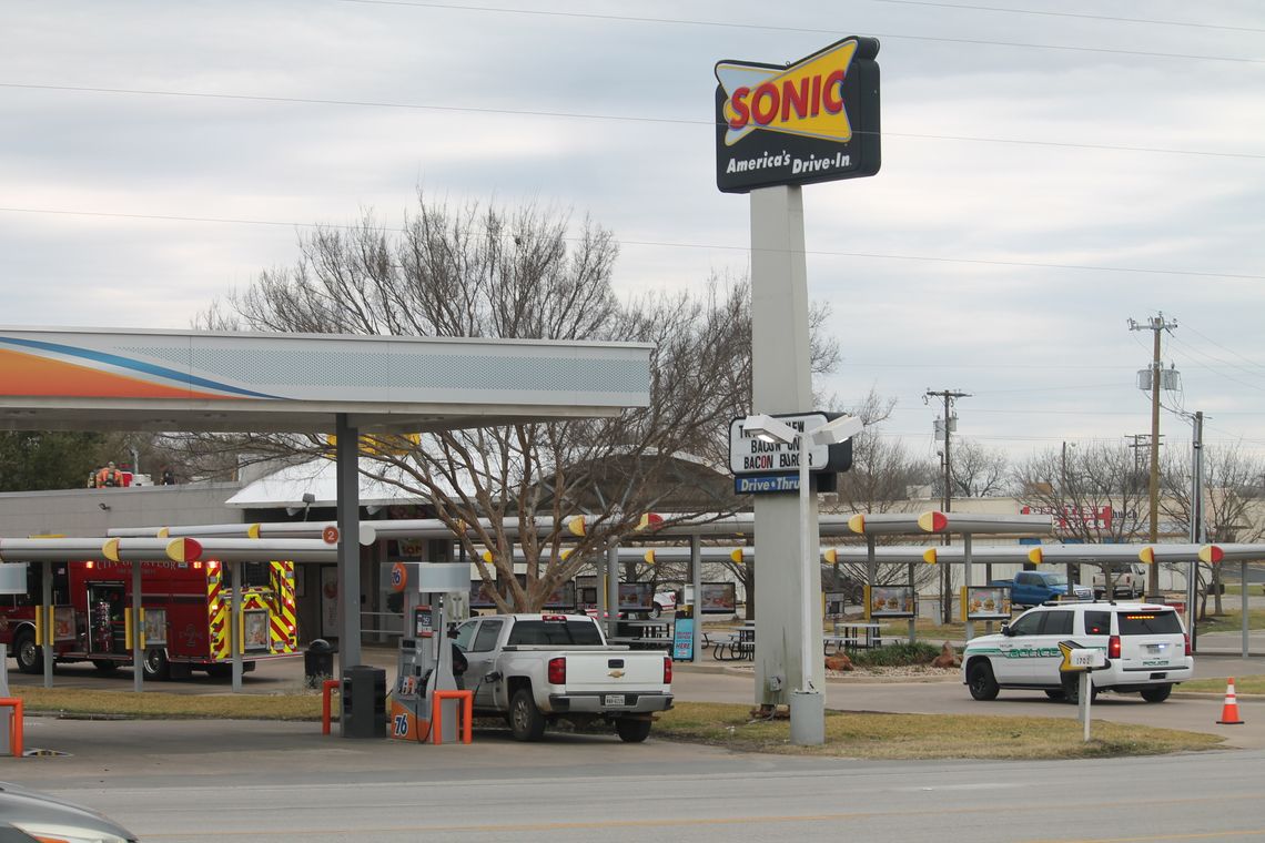 Firefighters and law enforcement respond to a call at Sonic Drive-In in the 1700 block of North Main Street in Taylor March 7. Photo by Fernando Castro