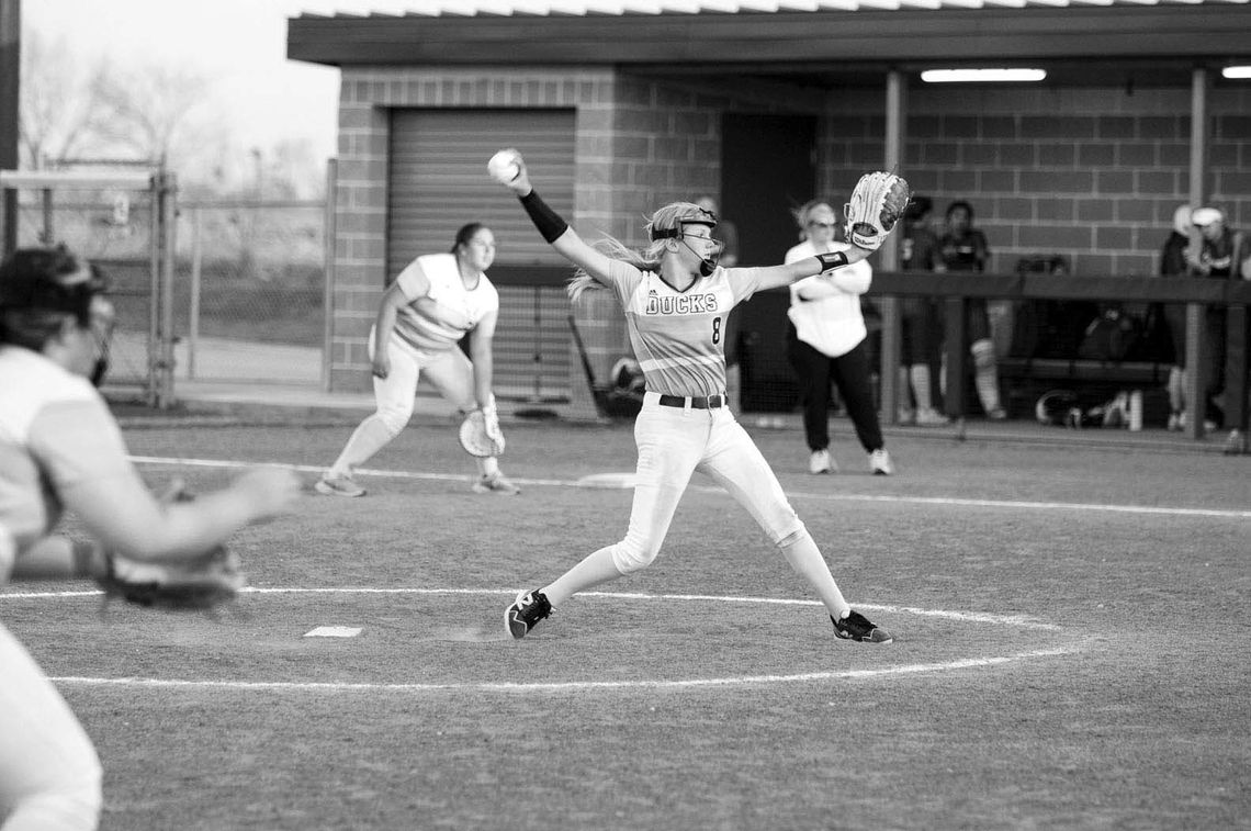 Lady Ducks fall to Cougars in late-inning collapse