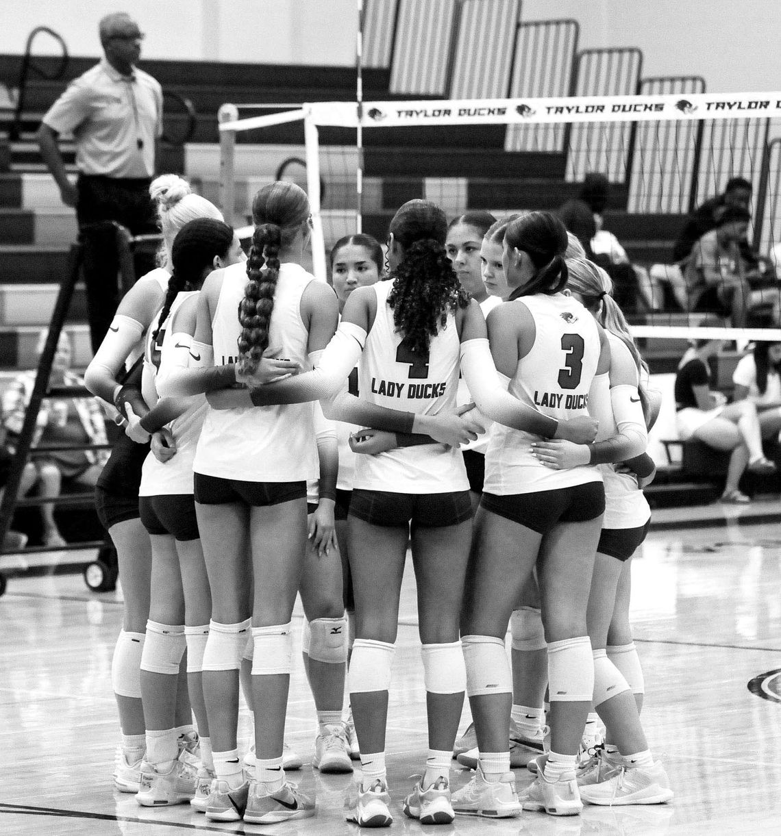 Lady Ducks sweep Rockdale in season opener