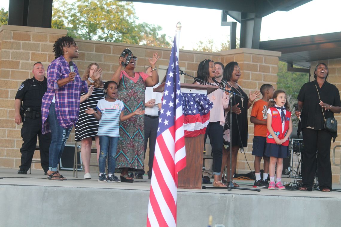 Church leaders, children and more sing during the National Day of Prayer in Taylor May 6, 2021. Photo by Fernando Castro