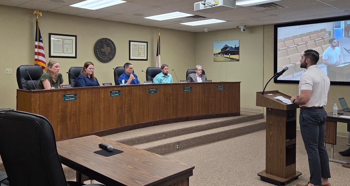 New Taylor Hampton Inn hotel one step closer