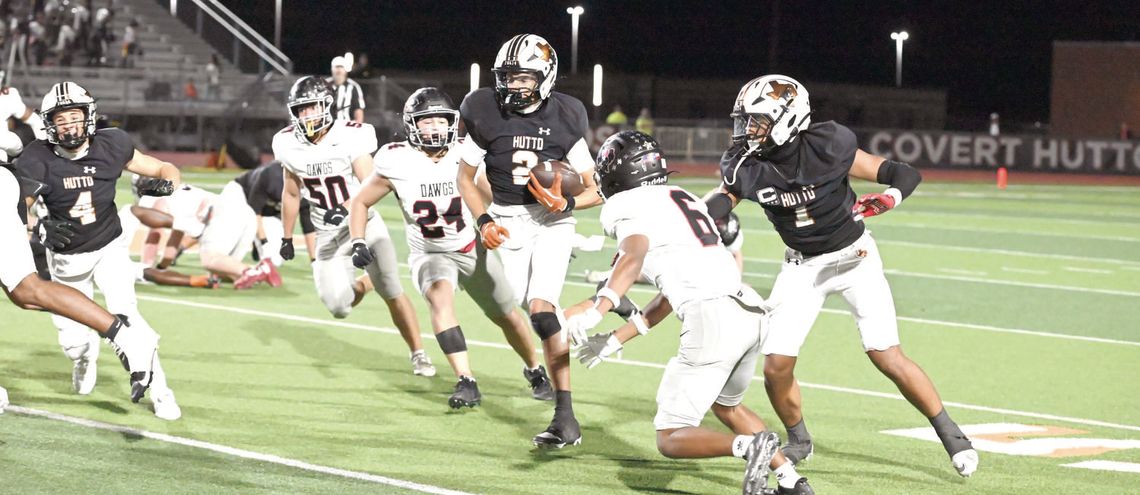 Owens powers Hippos past Bulldogs