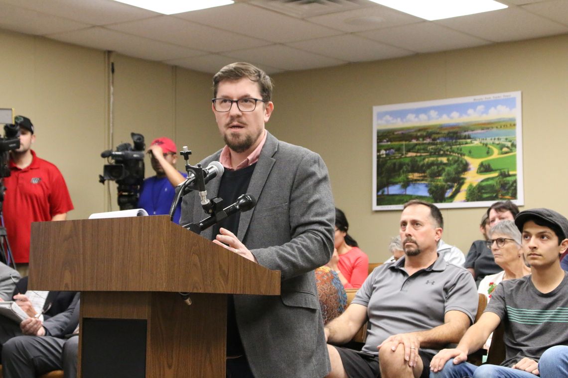 During last week’s council meeting, Kevin Stuart said city staff did not respond to his questions about the recent parades.  photo by Jason Hennington