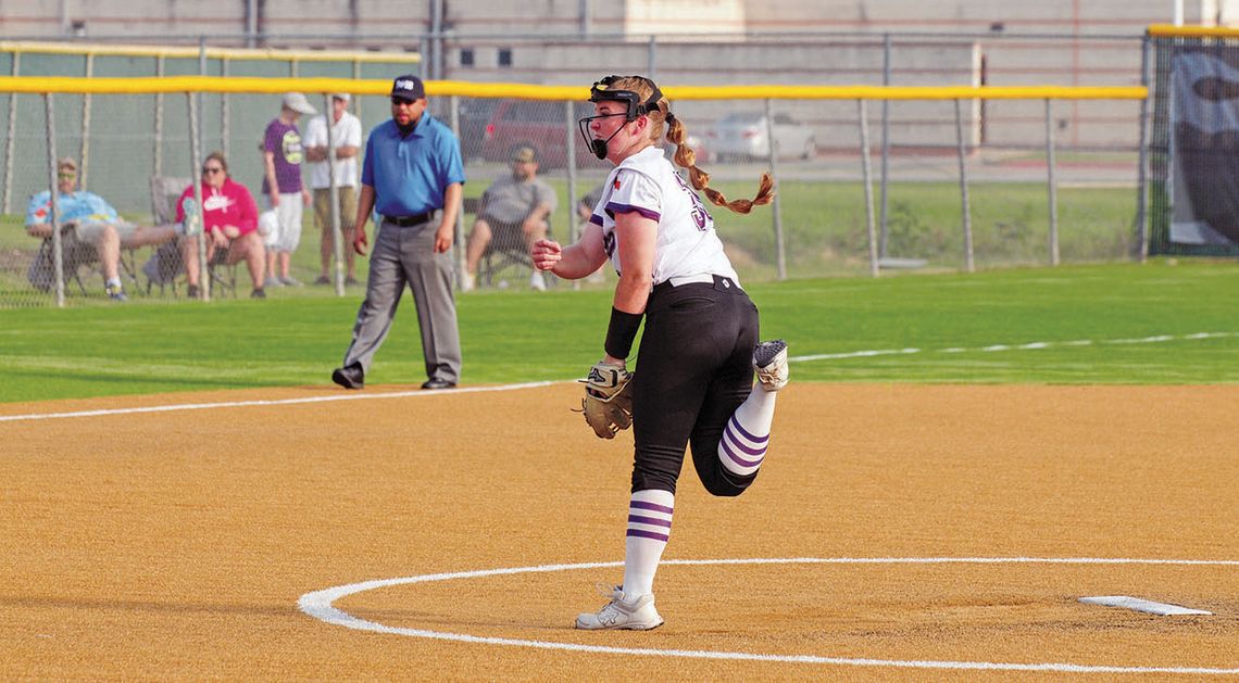 Pokorny wins district pitcher of the year