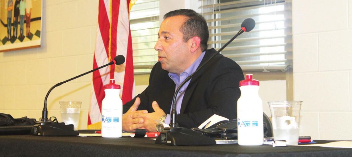 Samsung’s Rick Ortiz addressed attendees at the Greater Taylor Chamber of Commerce’s monthly luncheon March 21. Photo by Fernando Castro INTERNS