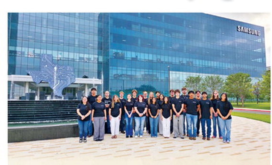 Samsung interns conclude summer program