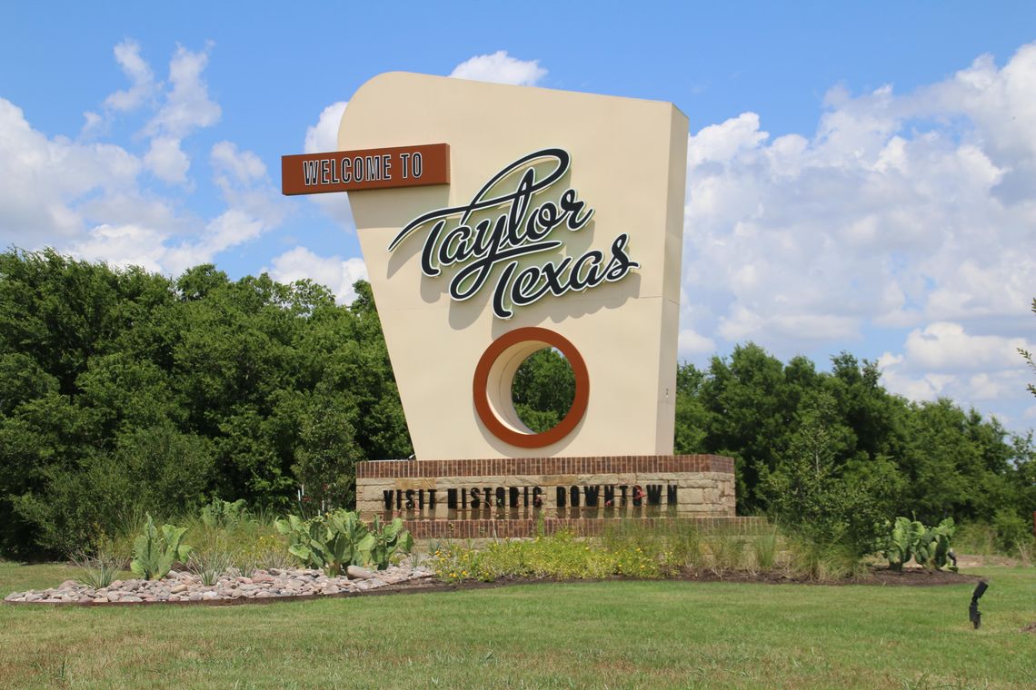 Taylor promotes 4 from within