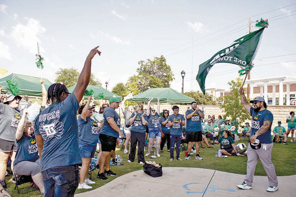 Teachers get ready for 100th year of Ducks