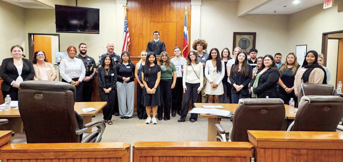 TEEN COURT: Youths hold trials, decide sentencing for peers