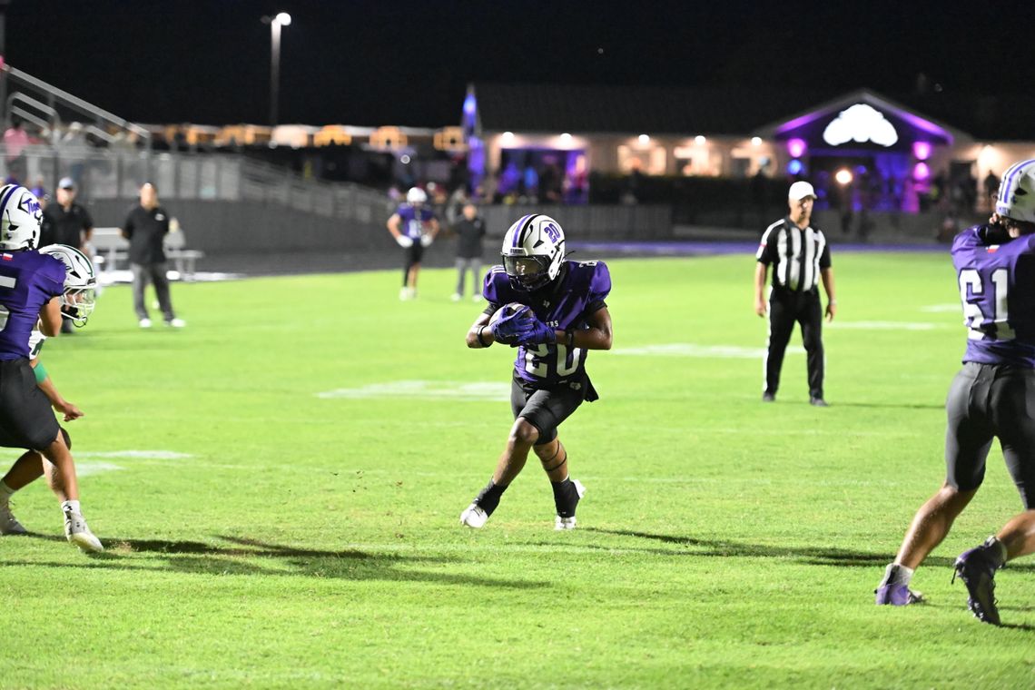 Thrall dominates Luling, sets sights on Thorndale Thrall dominates Luling, sets sights on Thorndale