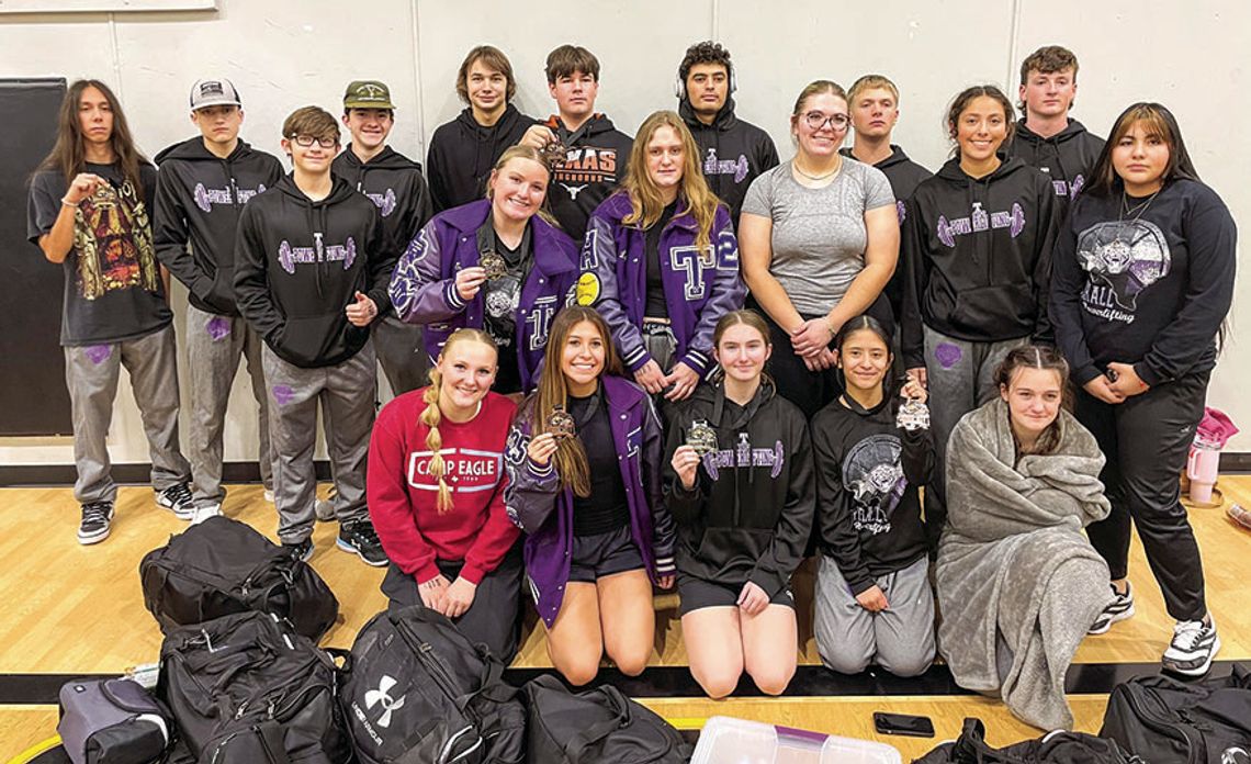 Thrall powerlifting competes at Rosebud-Lott