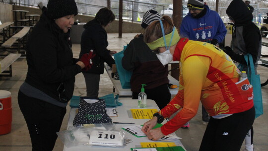 COOL RUNNINGS: LOCAL RUNNERS RUN FOR THE ROSES ON FRIGID WEEKEND