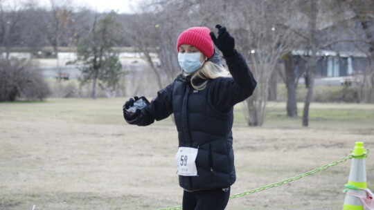 COOL RUNNINGS: LOCAL RUNNERS RUN FOR THE ROSES ON FRIGID WEEKEND