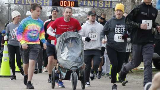 COOL RUNNINGS: LOCAL RUNNERS RUN FOR THE ROSES ON FRIGID WEEKEND