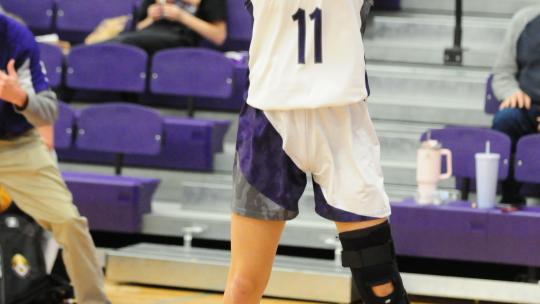 Tigerettes sophomore guard Cali Johnson shooting a wide-open jump shot. Photo by Larry Pelchat